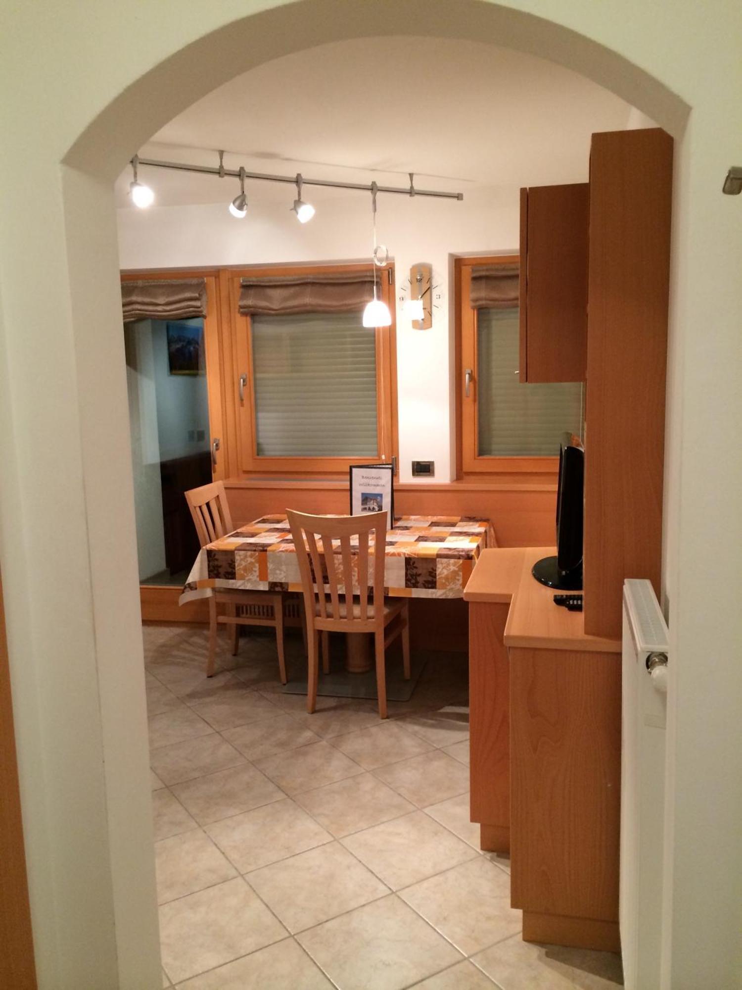Ciasa Mascotte Apartment San Vigilio Di Marebbe Ruang foto